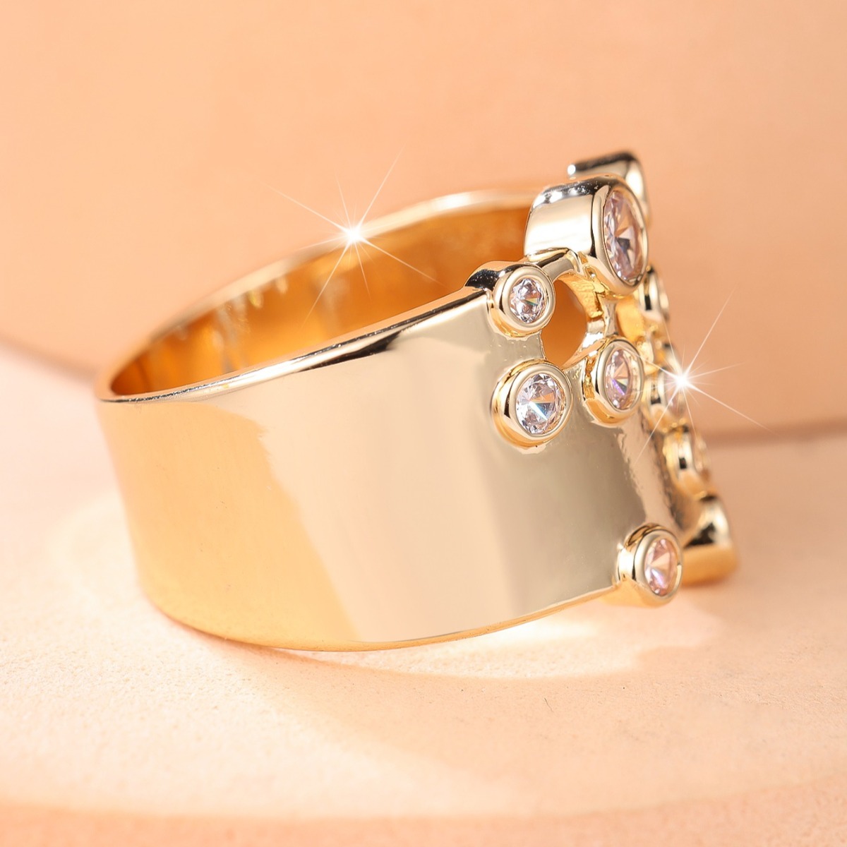 Women's Unique Openwork Bubble Ring, Geometric Statement
